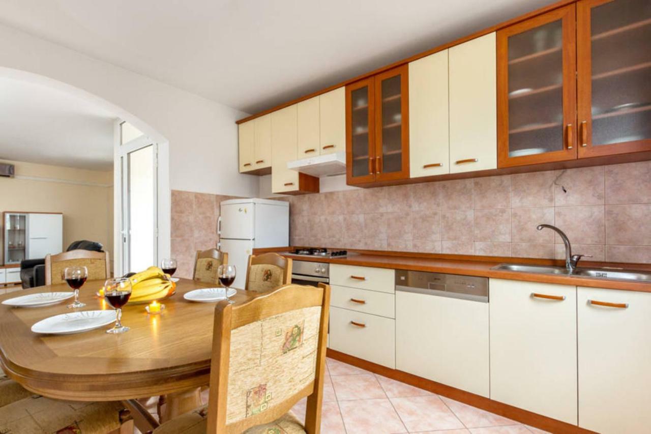 Apartments Ukic Kaštela 외부 사진